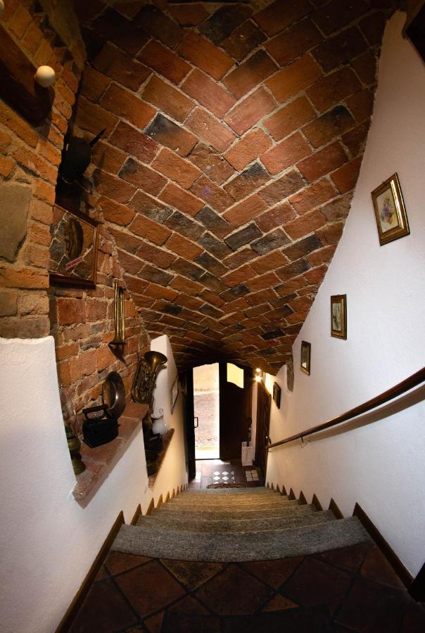 Holiday House Antica Dimora Soggiorni In Langa Centro Storico La Morra Kültér fotó
