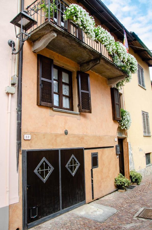 Holiday House Antica Dimora Soggiorni In Langa Centro Storico La Morra Kültér fotó