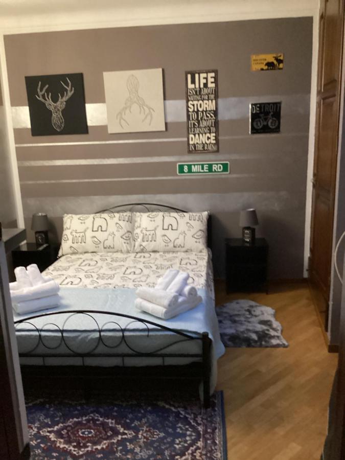 Holiday House Antica Dimora Soggiorni In Langa Centro Storico La Morra Kültér fotó
