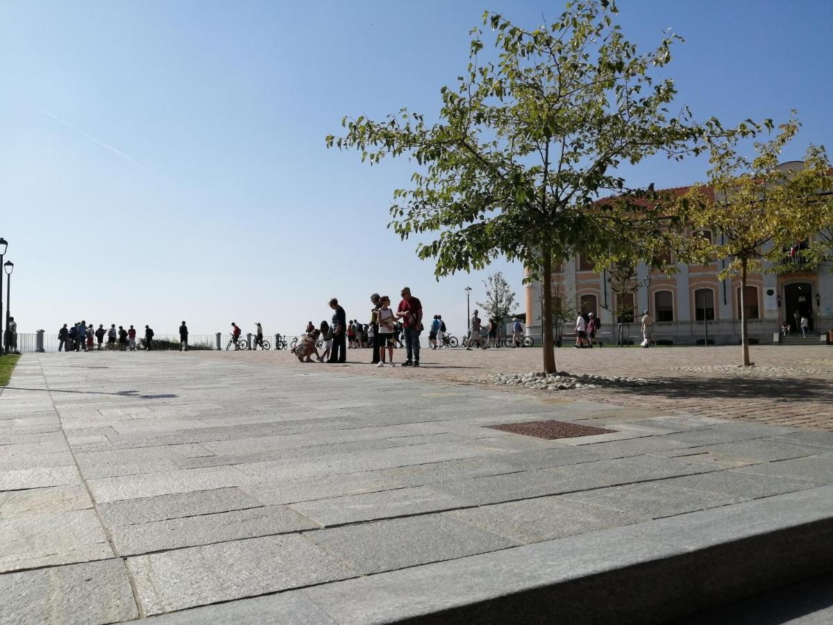 Holiday House Antica Dimora Soggiorni In Langa Centro Storico La Morra Kültér fotó