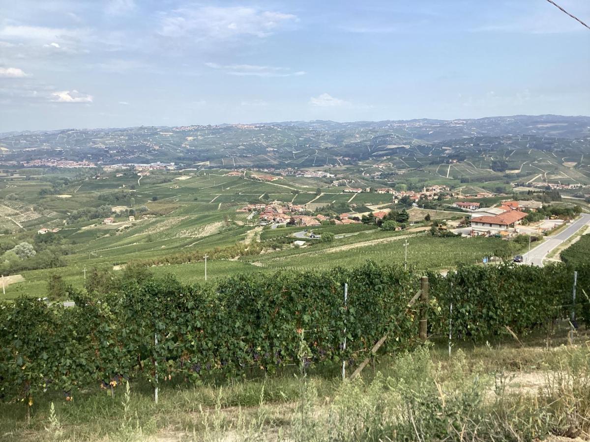 Holiday House Antica Dimora Soggiorni In Langa Centro Storico La Morra Kültér fotó