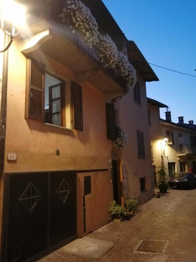 Holiday House Antica Dimora Soggiorni In Langa Centro Storico La Morra Kültér fotó