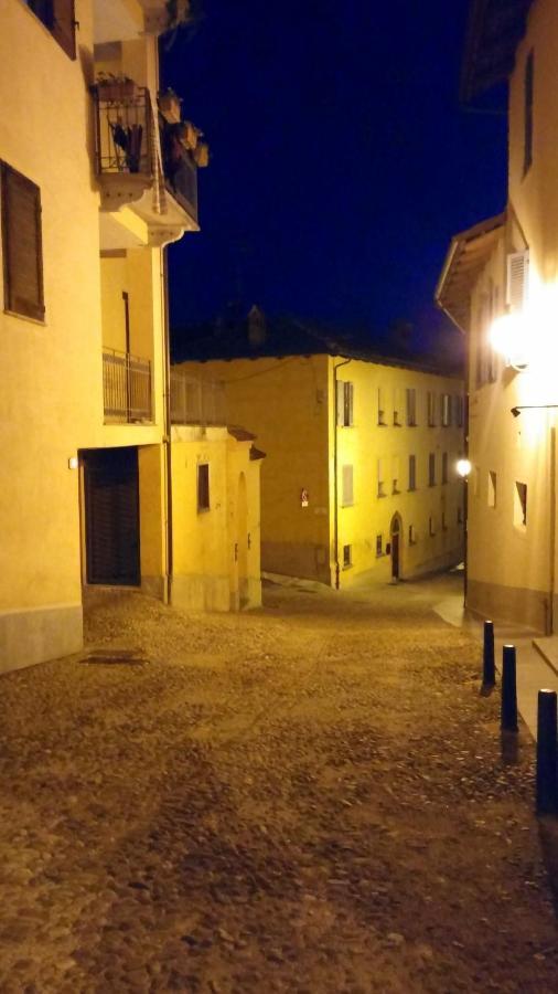 Holiday House Antica Dimora Soggiorni In Langa Centro Storico La Morra Kültér fotó